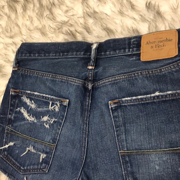 Distressed Jeans - Picture 3 of 3